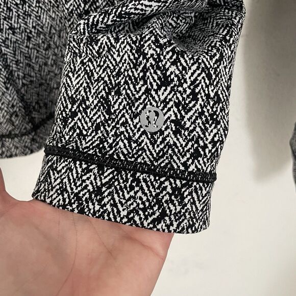 Lululemon Runderful Long Sleeve Cuffins Scattered Herringbone Women Size 8 Grey - Picture 6 of 10